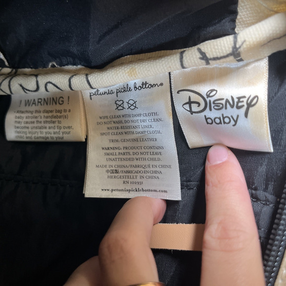 Petunia Pickle Bottom x Disney - Boxy Backpack Winnie the Pooh Benefits Charity - Picture 16 of 16